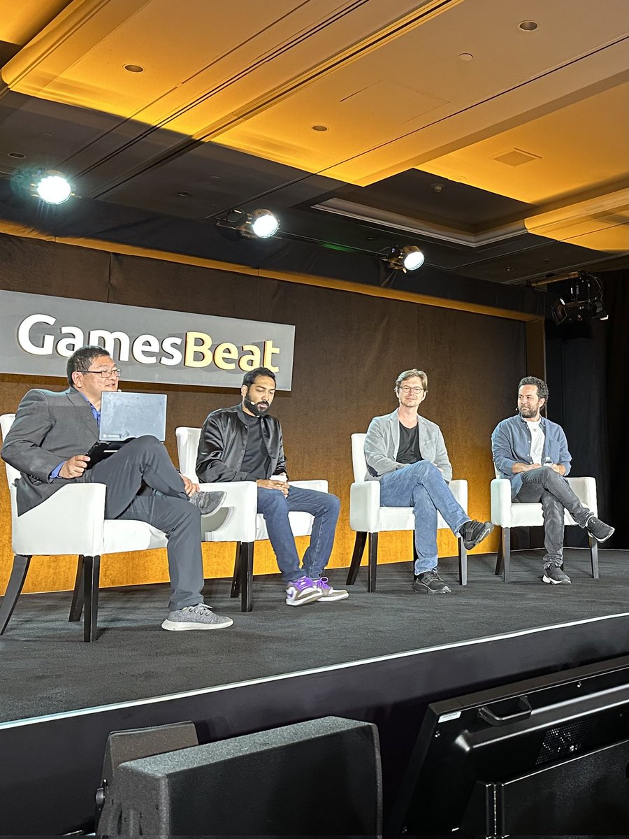 I've had a blast with Urv (@PolygonGaming), Peter (@0xHorizon), and Dean (@VentureBeat) on and off the stage in #GBSummit. Though we were cut short by the 🔥 alarm, we have covered pretty much everything for a game studio to expect coming into web3. Gotta do a session again!