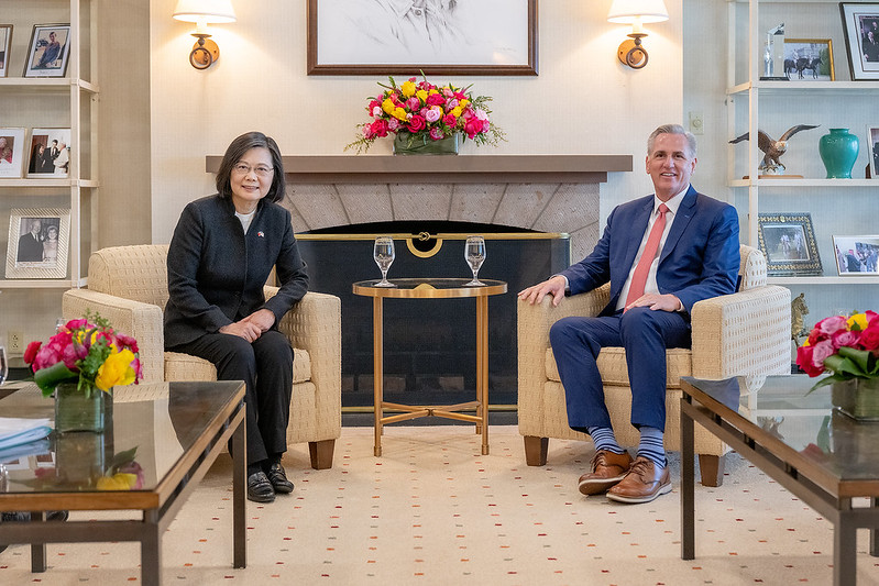 dlowther715's tweet photo. @KatiePhang @chrislongview Here he is meeting with Taiwan's head of state. https://t.co/KUswDRPiRP