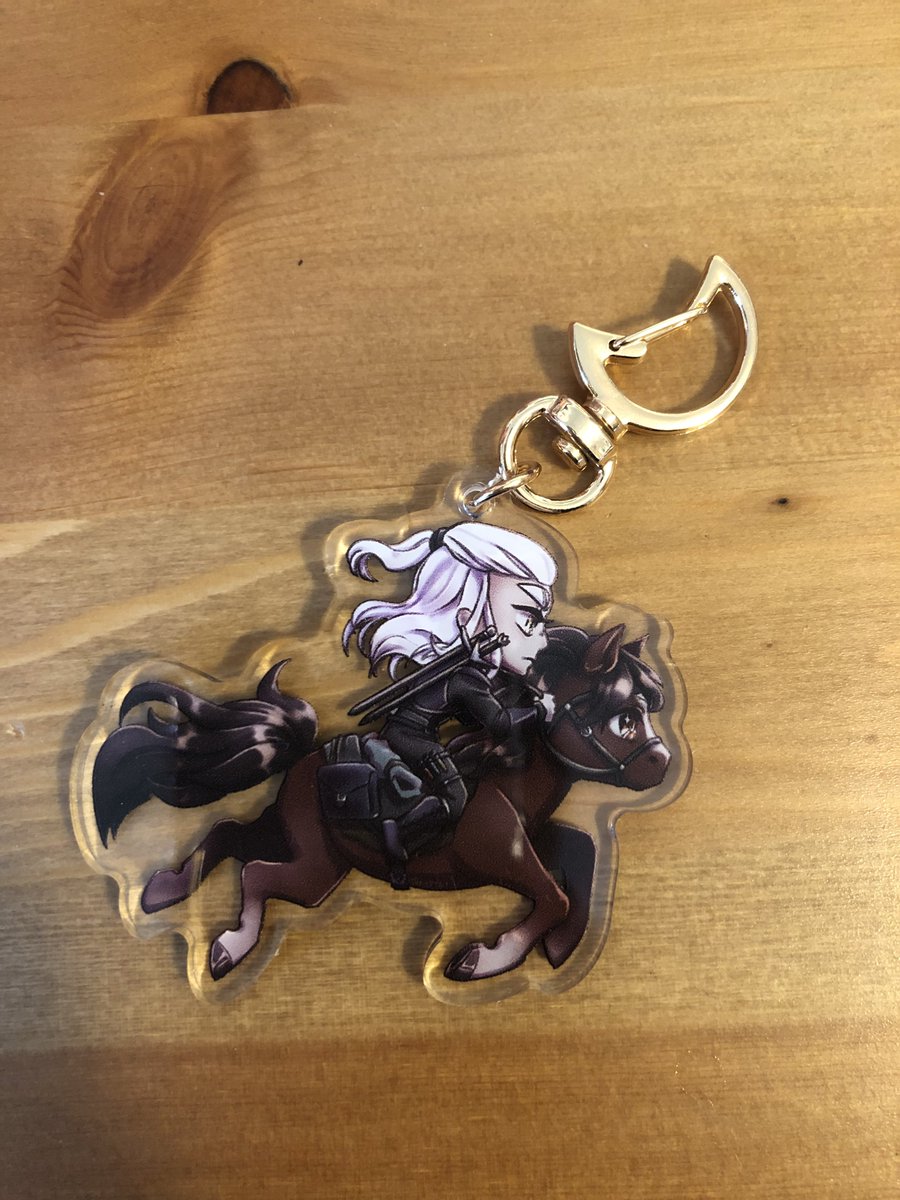WitcherFanzine's tweet photo. 🐺PRODUCTION UPDATE🐺

Did I say last item? Not so fast, because here we have a stellar two sided charm of Geralt D' Rivia riding on Cockroach! https://t.co/8kwgH2XXRj