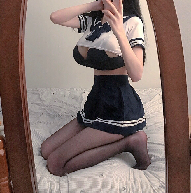 MandelDaniel8's tweet photo. 想看奶照的点赞 随机送 #胸推 #大胸 #巨乳 https://t.co/2Q9Tdi8wMZ