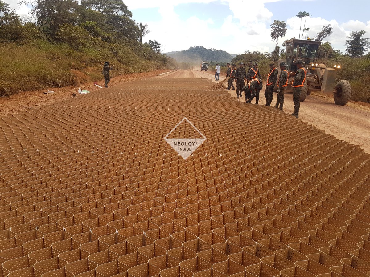 PRSGeotech's tweet image. Reinventing sustainable road construction in the Amazon🌴🛣️ Neoloy® Tough Cells tackled challenges like remote access, harsh weather &amp;amp; poor soil quality

 Curious? Contact us
#sustainability #toughcells #construction #amazonas #southamerica