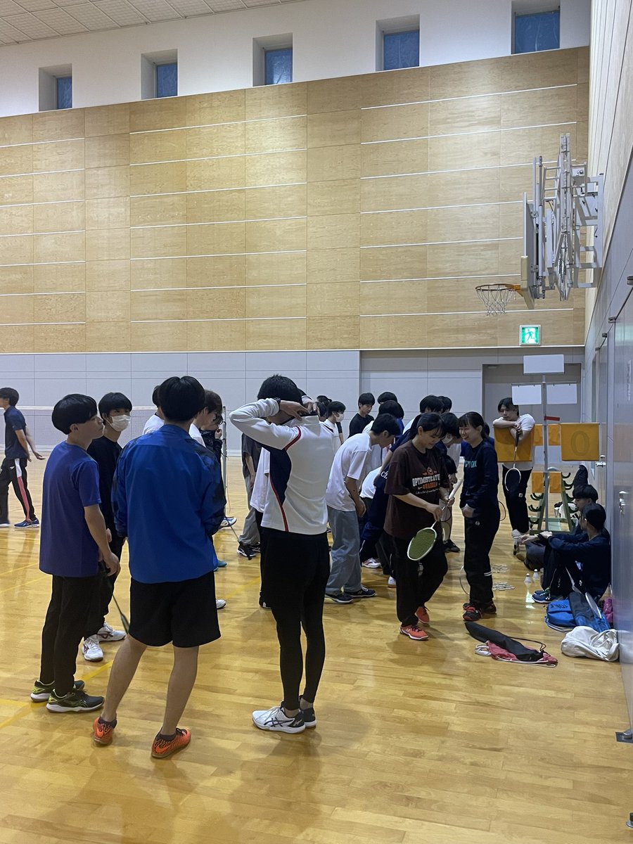 ous_shuttle's tweet photo. 活動風景Part1🏸 https://t.co/HVt6e1OQDD