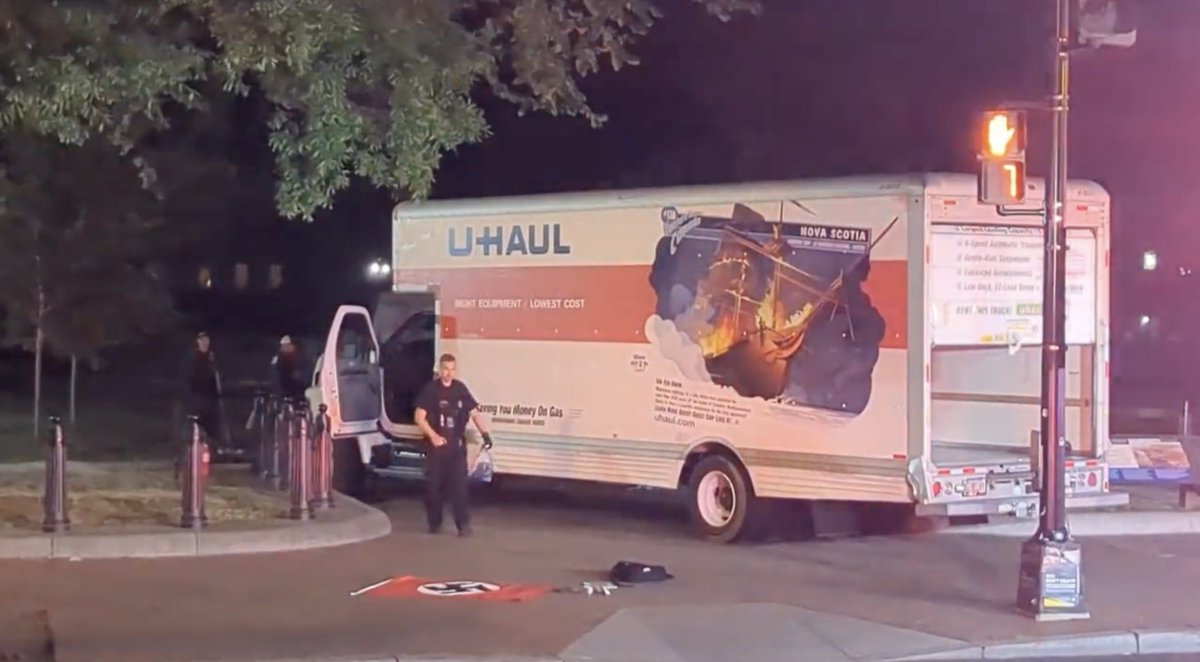 BREAKING: A U-Haul truck plows into security barriers near the White House. The driver was arrested and a Nazi flag was reportedly pulled from the vehicle — likely an indication of the attacker's motivation. 

The truck crashed on the northern side of Lafayette Square and Secret