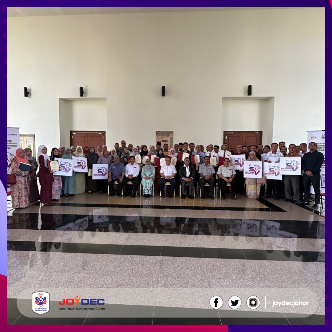 joydecjohor's tweet photo. MESYUARAT JAWATANKUASA INDUK PENUBUHAN SKUAD MUDA SOUTHERN VOLUNTEERS

22 Mei 2023 || Bangunan Dato’ Jaafar Mohamad, Kota Iskandar

#Joydec #SouthernVolunteers #OrangMudaJohor #MajuJohor #OMJ #skuadmudasv https://t.co/mdMYnhylYc