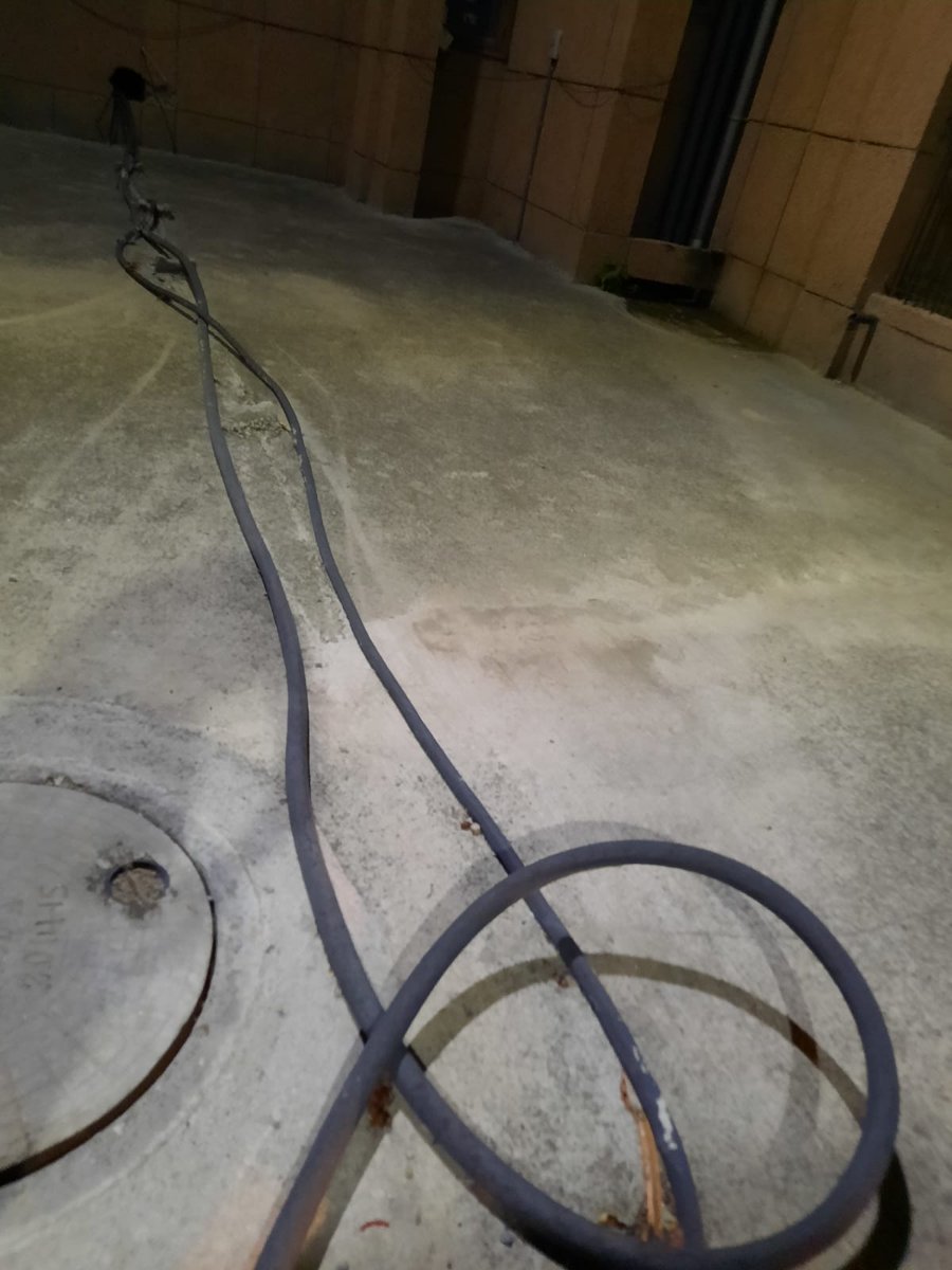 ASHOKJ82's tweet photo. @EMofficeUP @UppclChairman @greenviewsec99  Jugad connections &amp; frequent load shedding Low Voltage? It's 2023, not the Stone Age! We deserve reliable electricity when we pay Higher electricity charges. Time to prioritize infrastructure upgrades &amp; ensure uninterrupted power supply https://t.co/OLBjfGwnyu