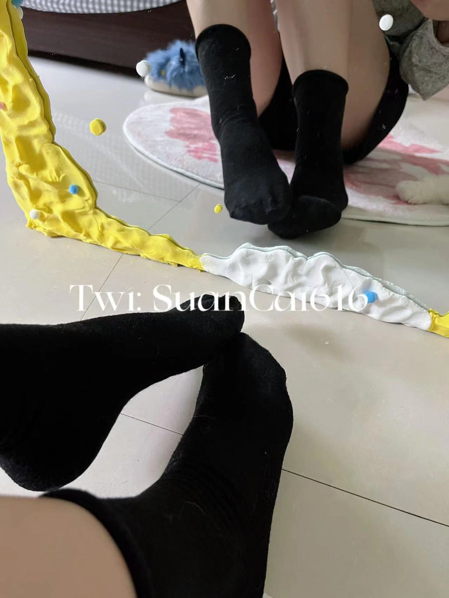 SuanCaai's tweet photo. 我这么可爱袜子为什么会这么臭呀( ˃̶̤́ ꒳ ˂̶̤̀ )每次袜子都湿湿的
购买私信哦～
#原味棉袜 #原味内裤 #原味內衣褲 #原味卖家 #袜子 #Sm https://t.co/BRcWiPxyXb