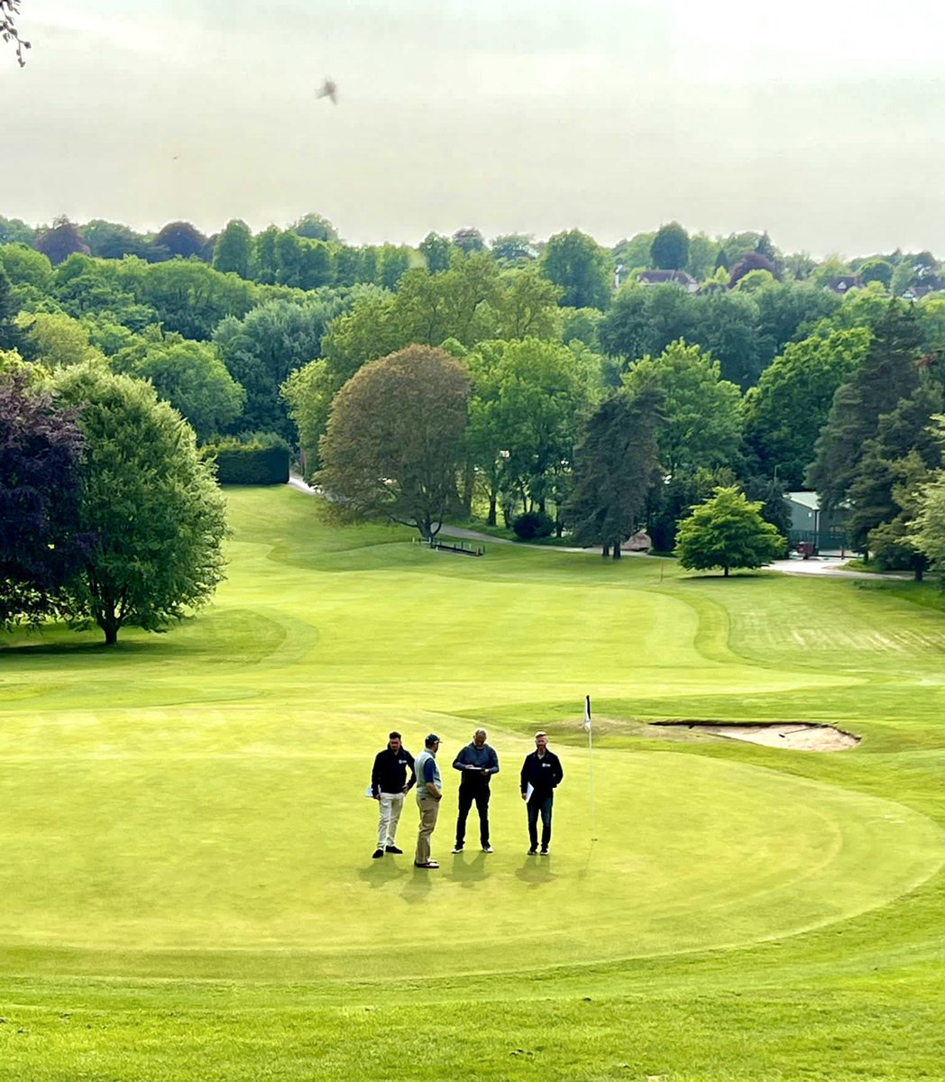EDI__ADI's tweet image. GERRARDS CROSS GC
1st Green &amp;amp; 2nd Tee Reconstruction 
A final site walk &amp;amp; members meeting before commencement this September.
Well done to CM Adam McCall &amp;amp; team for presenting the course to the highest of levels.
________________________
@GX_Golf #patrickquinn
@StuartGillett