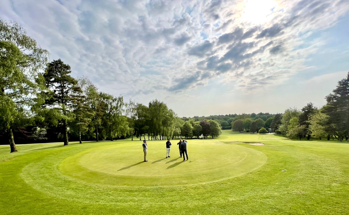 EDI__ADI's tweet image. GERRARDS CROSS GC
1st Green &amp;amp; 2nd Tee Reconstruction 
A final site walk &amp;amp; members meeting before commencement this September.
Well done to CM Adam McCall &amp;amp; team for presenting the course to the highest of levels.
________________________
@GX_Golf #patrickquinn
@StuartGillett