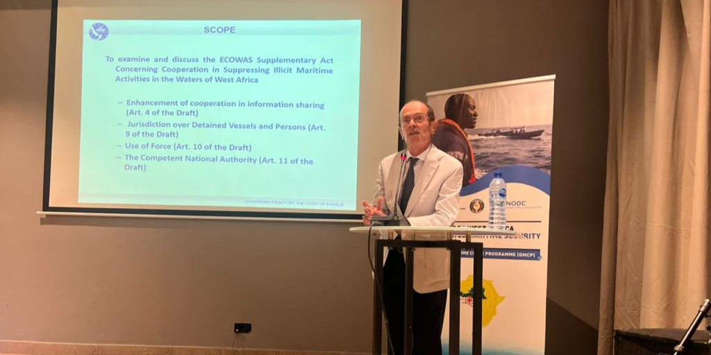 🇪🇺# EUNAVFOR LEGAD, 🇪🇸MAJ Lorenzo, attended a UNODC meeting in Lagos, 🇳🇬. Discussions covered the ECOWAS Supplementary Act -cooperation in suppressing illicit maritime activities off the coast of West Africa. Read the press release at 👉 ow.ly/rhN750Otlit