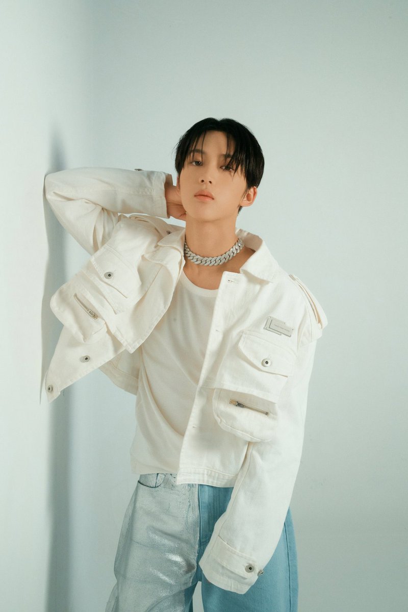 ° 성 tothe 준丶 tweet media