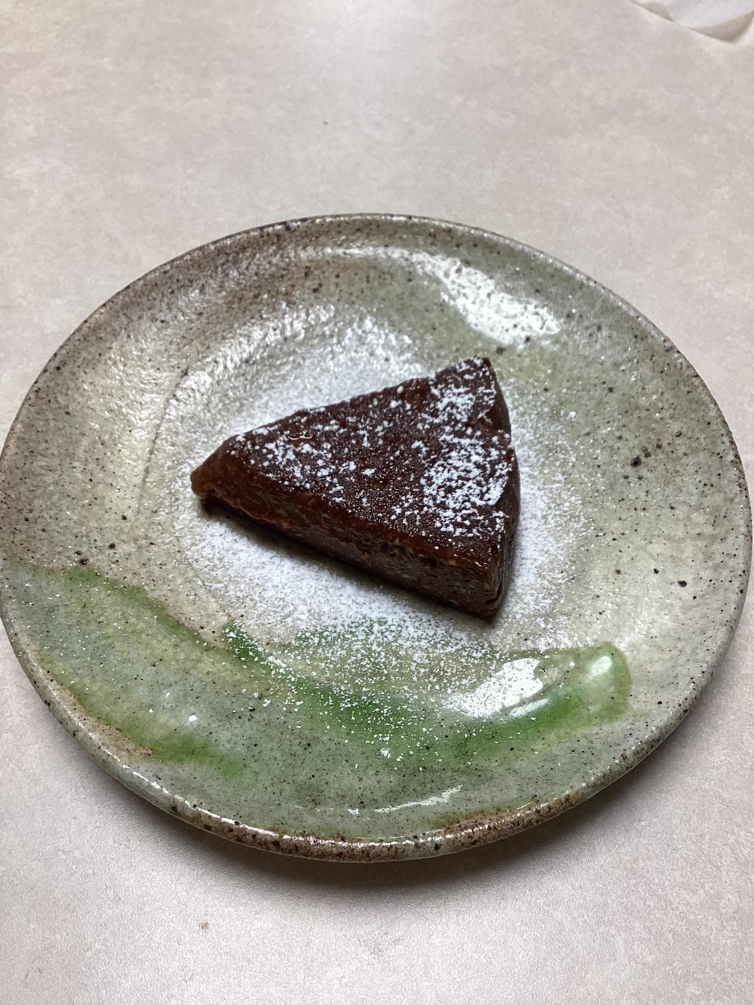 早速作ってみました❣️
レンジ無いので適当に焼いてみましたが…
少し焼きが甘かったかな💦
豆腐感、全く無い✨
次回はもう少し焼いてみよう😊  