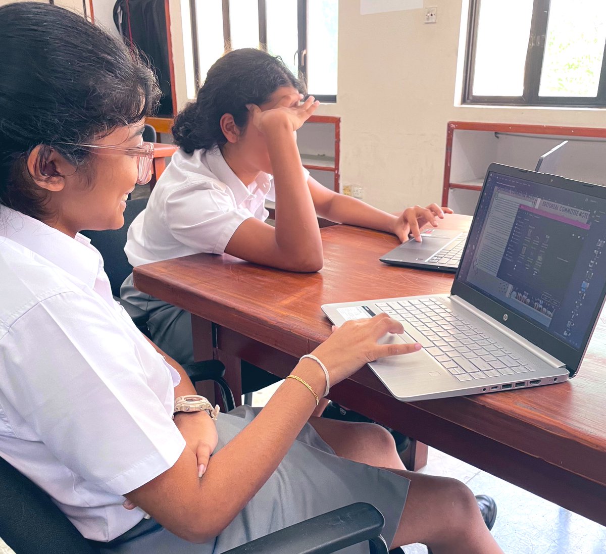 BSC_SSClubs's tweet photo. The final day for the #Yearbook deadline and these two stars were the last ones standing..
Maya was loving the photo aligning experience while Rashoda watched on, amused..
Thank you both for adding in the final touches 🐝✨🎉👏🏼
@BSColomboLK @BSC_Principal #GoBSC 💜 https://t.co/nPetzlXfKA