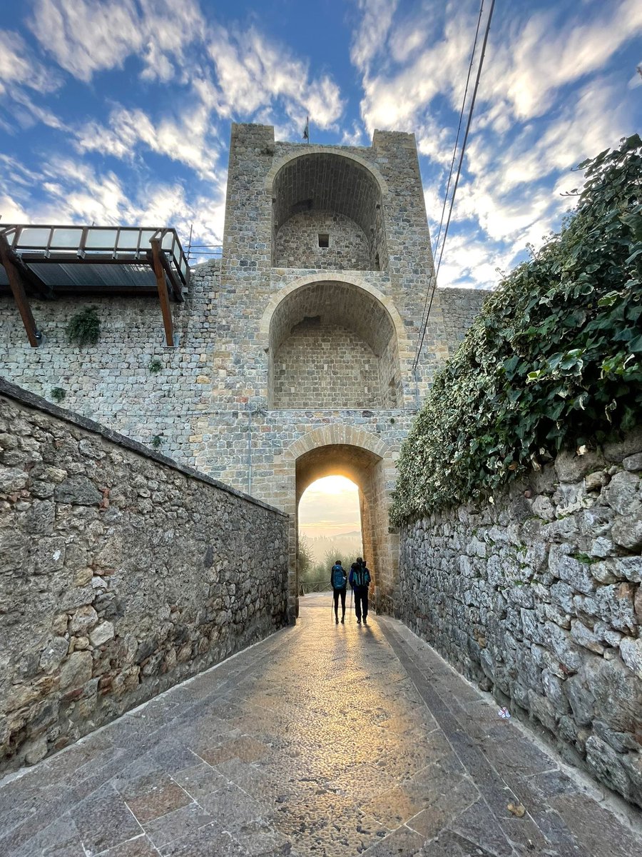Via Francigena AEVF (@viafrancigenaeu) on Twitter photo “Come Ministra del turismo siamo al fianco del <a href="/ComuneFidenza/">Comune di Fidenza</a> nel percorso che porta alla candidatura della #ViaFrancigena come patrimonio <a href="/UNESCOEU/">UNESCO EU</a>" ha commentato <a href="/DSantanche/">Daniela Santanchè</a> ministeroturismo.gov.it/francigena-san… <a href="/ENIT_italia/">ENIT S.p.A. 🇮🇹</a> “Come Ministra del turismo siamo al fianco del <a href="/ComuneFidenza/">Comune di Fidenza</a> nel percorso che porta alla candidatura della #ViaFrancigena come patrimonio <a href="/UNESCOEU/">UNESCO EU</a>" ha commentato <a href="/DSantanche/">Daniela Santanchè</a> ministeroturismo.gov.it/francigena-san… <a href="/ENIT_italia/">ENIT S.p.A. 🇮🇹</a>