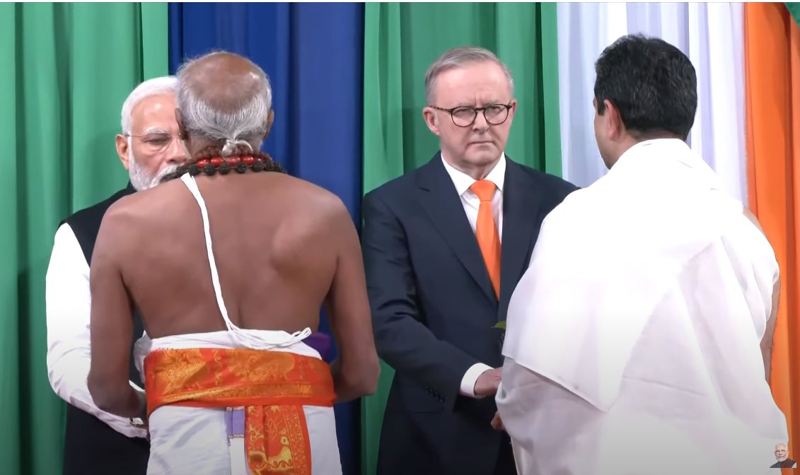 Rajannaikbjp's tweet image. #PMModiInAustralia 
पंतप्रधान मोदींनी नेहमी प्रमाणे ऑस्ट्रेलिया मध्ये सुद्धा स्टेज गाजवलं ! पण, या भेटीच्या आधी घडलेल्या काही गोष्टी फार महत्वाच्या आहेत, ज्या भारतीय डाव्यांनी समजून घेतल्या पाहिजेत. 

⭐️ऍंथोनी अल्बनीझी, ज्या पक्षाचे नेतृत्व करतात तो पक्ष ऑस्ट्रेलिअन लेबर पार्टी…