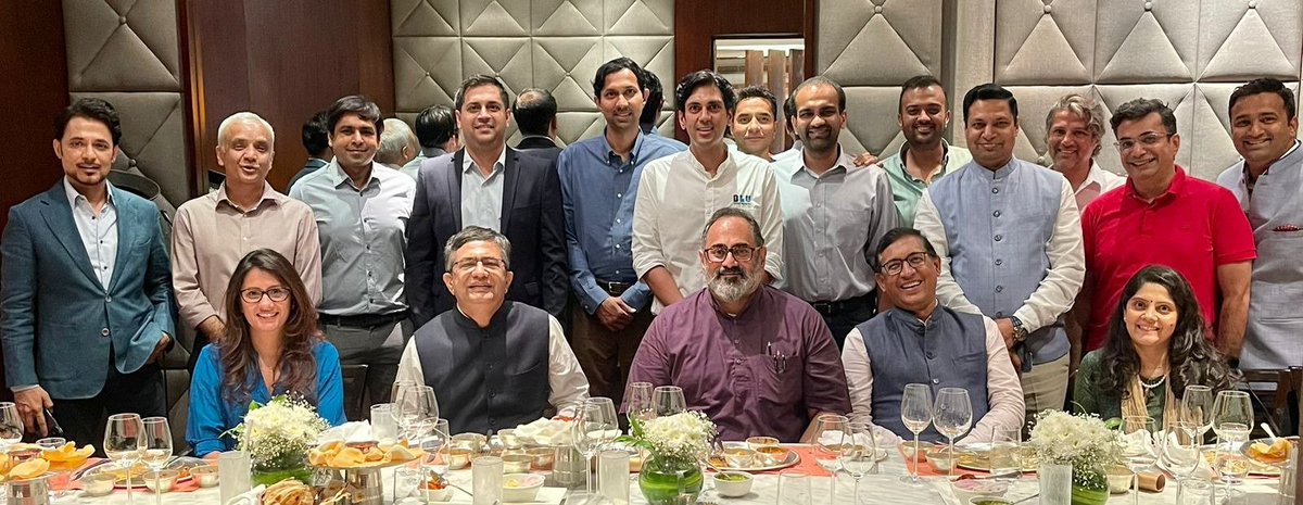 harshjain85's tweet photo. Great interaction today for @mumbai_tech_ and Hon'ble Minister @Rajeev_GoI. We thank you for this opportunity and look forward to working with @GoI_MeitY and Govt of Maharashtra to grow the Mumbai Tech ecosystem exponentially! https://t.co/hrt9nsIPKt