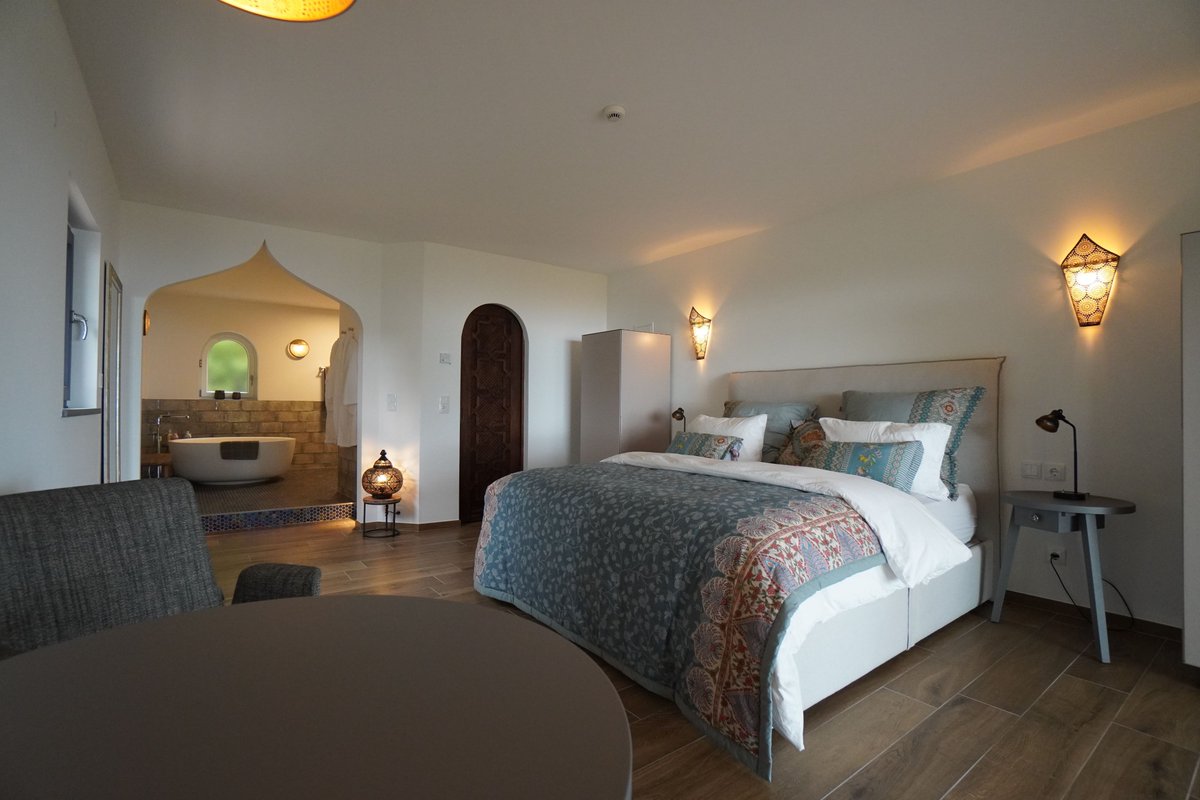 #JoiadaFoia is a spectacular B&amp;B located in #Faro, really close to the #Algarve coast. Surrounded by amazing nature, this accommodation offers everything you need for an unforgettable sun holiday in #Portugal! (bit.ly/3oquX5O)