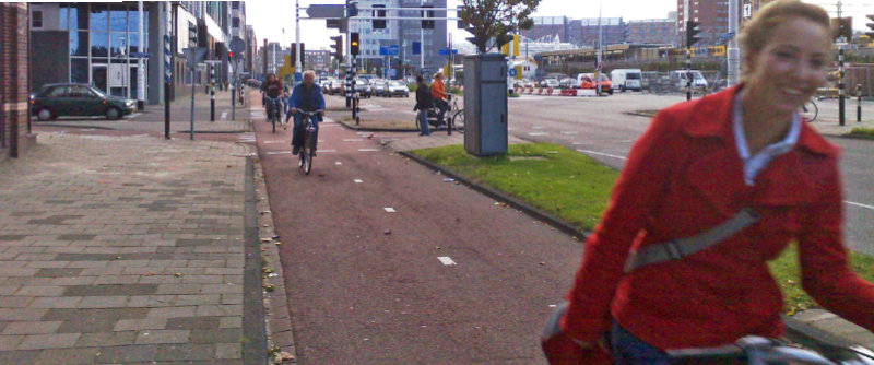 Donderdag 25 mei is Fiets naar je Werk Dag. De dag is in het leven geroepen om zoveel mogelijk mensen te stimuleren naar hun werk te fietsen. Deelnemers aan de Fiets naar je Werk Dag maken ook nog eens kans op een e-fiets! Klik hier voor info en deelname:
fietsberaad.nl/Kennisbank/Don…