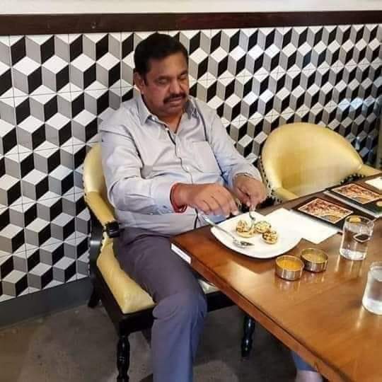 FareethS's tweet photo. ஐந்து ஆண்டுகளுக்கு முன்பு வெளிநாடு முதலீடுகளை ஈர்த்தபொழுது.

அந்த குழிப்பணியாரம் https://t.co/aJq1tgxC15