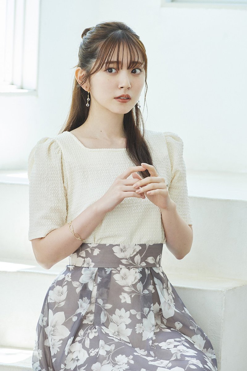 airimania_info's tweet image. 20230523【WEB】 

Second part of the brand Proportion&apos;s first summer lookbook with Airi Suzuki as a model has been published
#鈴木愛理 さん × PROPORTION 初夏を彩るLOOKBOOK vol.2公開スタート
store.saneibd.com/lookbook/propo…
 
#proportion #pbd #プロポーション #プロポ #AiriSuzuki

⬇️⬇️⬇️
