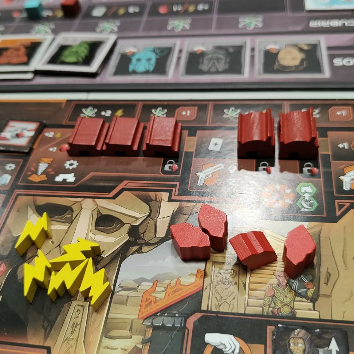 ClubDreadnought's tweet photo. Ayer jugamos al Circadians: Orden en el Caos en el Club Dreadnought.
Circadians: Orden en el Caos es un juego competitivo, de confrontación y de control de áreas, con Facciones altamente asimétricas.
#clubdreadnought #circadians #juegosdemesa #boardgames #edicionesprimigenio https://t.co/J2a9QZD8sR