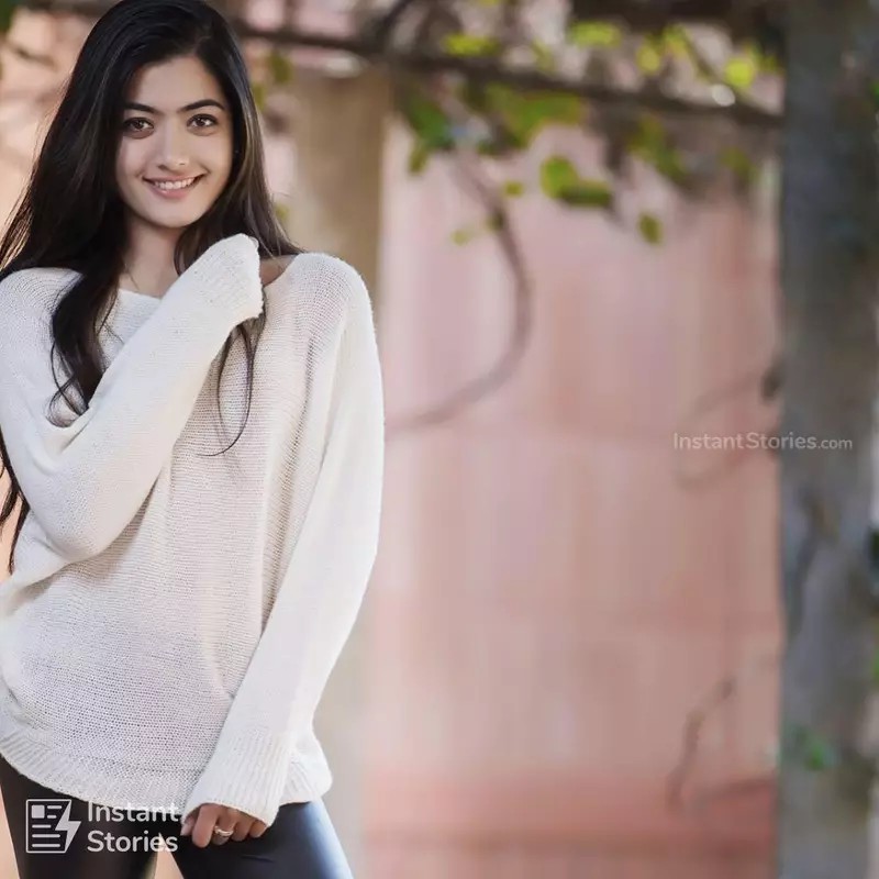 RM_Tamil_FC's tweet image. “There is no weapon in the feminine armory to which men are so vulnerable as they are to a smile.”❤️✨

#RashmikaMandanna @iamRashmika #RashLub❤️