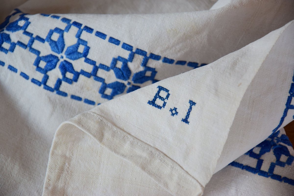 HistoryTextile's tweet photo. Antique Rustic French Pure Linen Napkin Towel Material Homespun Organic Handwoven Fabric Farmhouse Organic Handmade Embroidered BI 

https://t.co/ucoWjiAVoY 

#organic #linen #napkin #towel #antique #vintage #handmade #country #home #farmhouse #woven #kitchen #rustic https://t.co/GbF37vdCq5