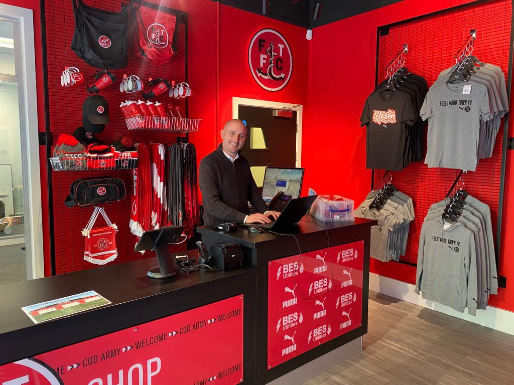𝗠𝗮𝗸𝗶𝗻𝗴 𝗵𝗶𝗺𝘀𝗲𝗹𝗳 𝗿𝗶𝗴𝗵𝘁 𝗮𝘁 𝗵𝗼𝗺𝗲 🏡

The Cod Army’s favourite Ticket Office Manager Steve Metcalf is ready and waiting to serve you in our brand-new club shop! 

#OnwardTogether