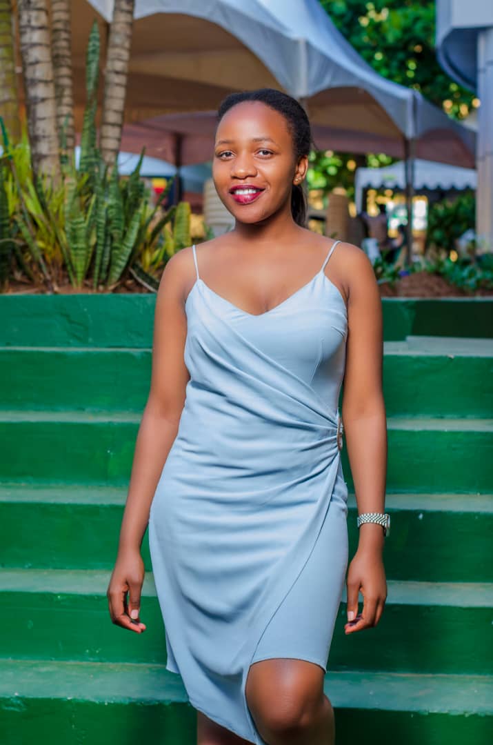 CampusFranceUg's tweet image. Congratulations 🥂 to @JulianAtwiine from @Makerere upon winning the #Eiffel scholarship to study a Masters in #DevelopmentEconomics at @UCAuvergne in 🇫🇷. We wish her all the best in her studies. @FrenchEmbassyUg @XavierSticker @CampusFrance @BonjourKampala