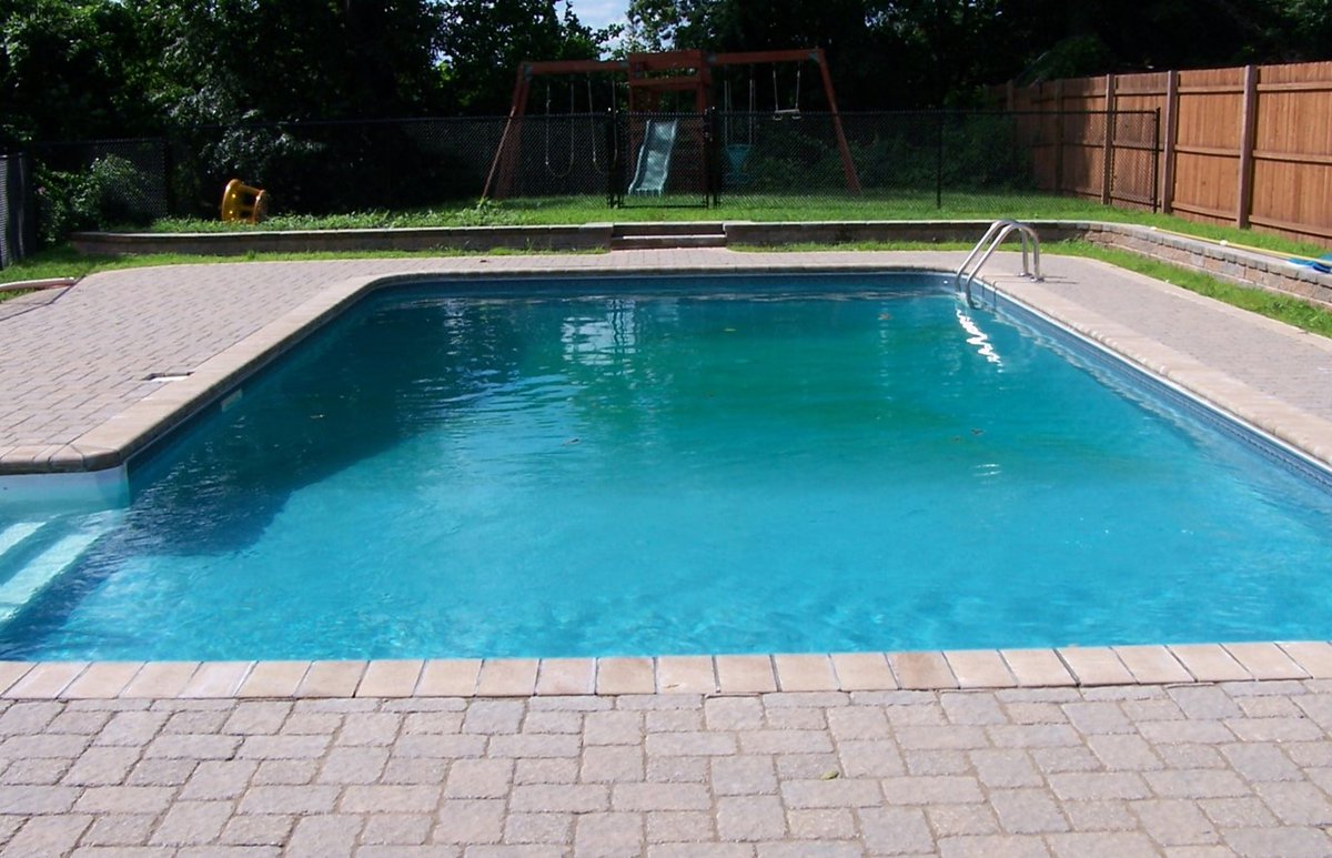 Rocklandscapect's tweet image. Dive right in and make a splash this #summer!
For more information and to schedule your free quote on any hardscape or landscape service, contact us today!
#poolpatio #pooldecking #outdoorlife #splashtime #rocklandscapect #hardscapedesigns
rock-landscaping.com
