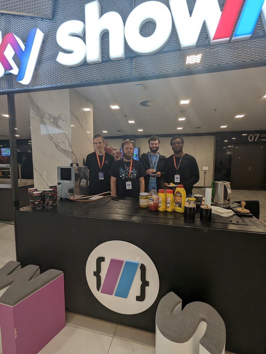 DevOpsDaysPrg's tweet image. Grab some delicious #Kofola / @kofola 🧡 (local 🇨🇿 &quot;coke&quot; but better 😉) at the @ShowmaxDevs booth in the foyer at #DevOpsDaysPrague