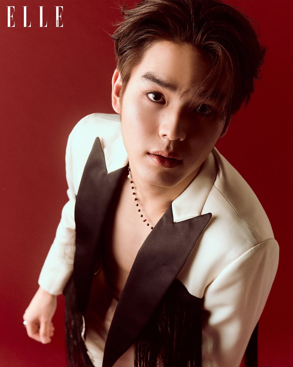 ELLEThailand's tweet photo. #ELLEMay2023 เตรียมฉีกสัญญาแม่ลูกอีกรอบ! เอาใจแฟนๆ กับภาพช็อต��อ็กซ์คลูซีฟที่ไม่ได้ตีพิมพ์ในนิตยสารของหนุ่ม ปิง กฤตนัน @PKrittanun จากคอลัมน์ Personality ประจำเดือนพฤษภาคม 2023 ร้อนแรงสุดๆ ไปเลยว่าไหม?

#ELLEThailand 
#MeenPing #มีนปิง 
#pingkrittanun #ปิงกฤตนัน https://t.co/voPxp5wUuu