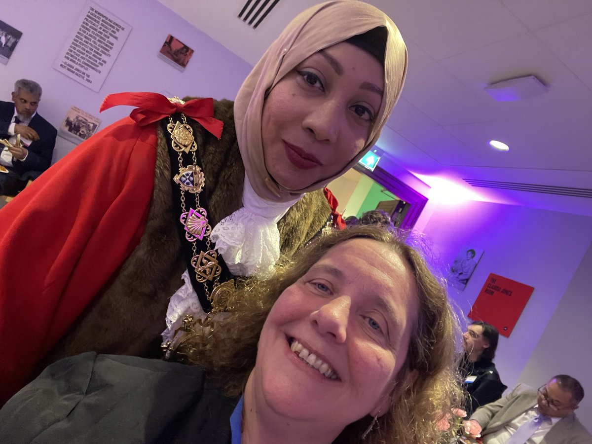 ReginaKeith1's tweet photo. So proud of students past and present ! Our MSc Global Public Health Nutrition has 68 international students this year !! They have gone on to be mayors @Nazma_16_Rahman and Ministers or Hralth and Climatr Change @ayanthecritique and working to improve nutrition @AyannaDeane6 https://t.co/2QPPvrWubv