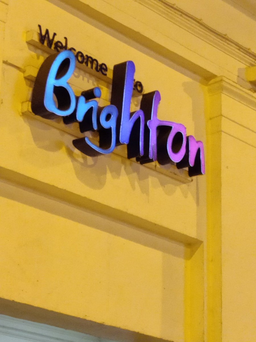 psnphoogee's tweet photo. Great weekend in Brighton with Craic90 #ingressEcho https://t.co/lWc3NV8q8W