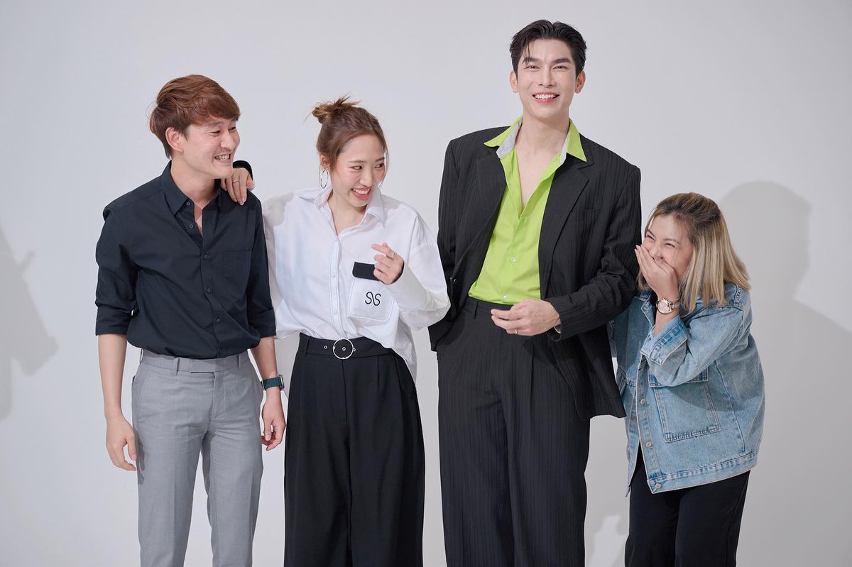 SweetMew2's tweet photo. "ขอพื้นที่แอบลงหน่อยนะคะทุกคน คุณมิวน่ารักมากๆเลยค่า เป็นกันเองสุดๆ ออร่ามาเต็มมากแม๊!!!"

IG : myenapat
https://t.co/ypAaYpnBDo
อ่านโพสทีมงาน Kamoliz ชื่นชมน้องมิวแล้วปลื้มปริ่ม ขอบคุณทีมงานทุกคนเอ็นดูน้องมิวนะคะ 🙏

@MSuppasit 
#MewSuppasit 
#มิวศุภศิษฏ์
#KAMOLIZxMEW https://t.co/HkNbAcwKkH