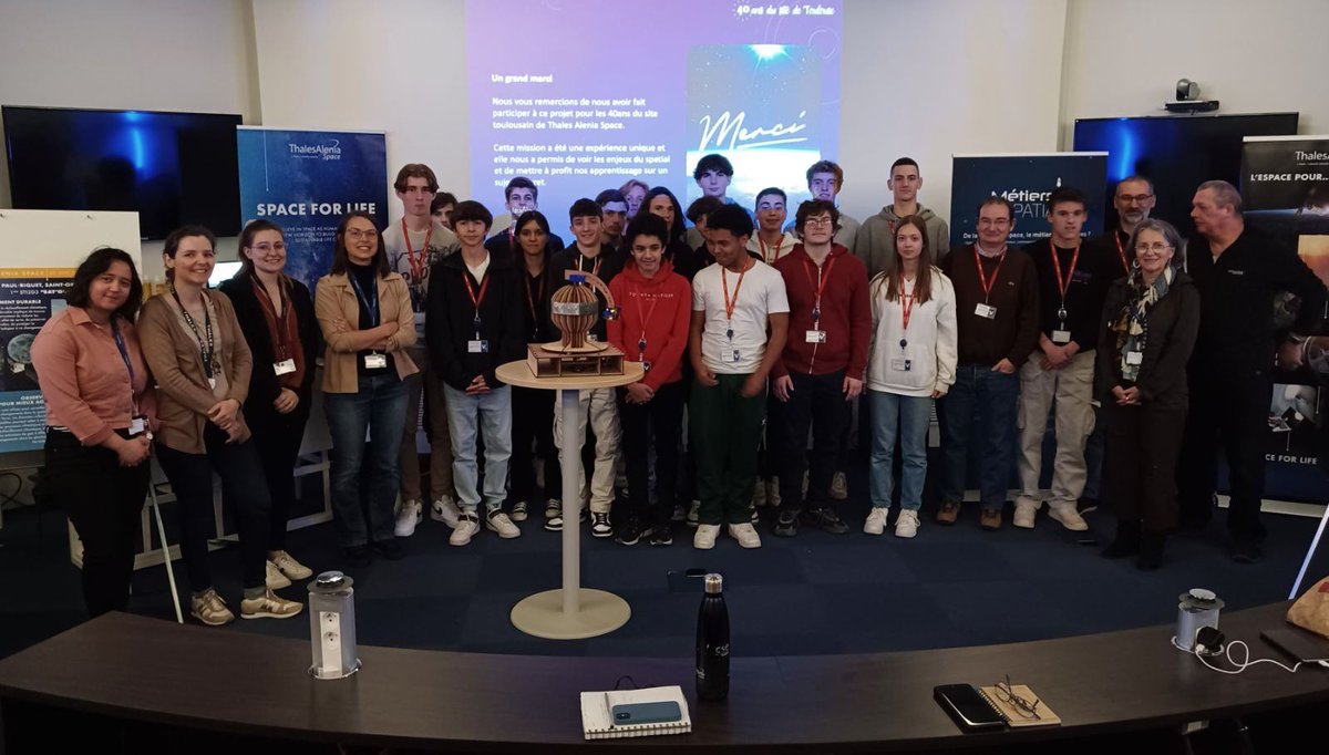 Lorsque l'Espace se met au service du Développement Durable,  nos 1ères STI2D présentent leur projet lors des 40 ans du site toulousain de Thalès ! Merci <a href="/thalesgroup/">Thales Group</a> pour cette invitation et ce riche partenariat ! <a href="/MostafaFourar/">Mostafa Fourar</a> <a href="/leclercarno/">Arnaud Leclerc</a> <a href="/FAURIEHERBERT/">A.FAURIE-HERBERT</a> <a href="/HerveAmeziane/">Améziane Hervé</a>