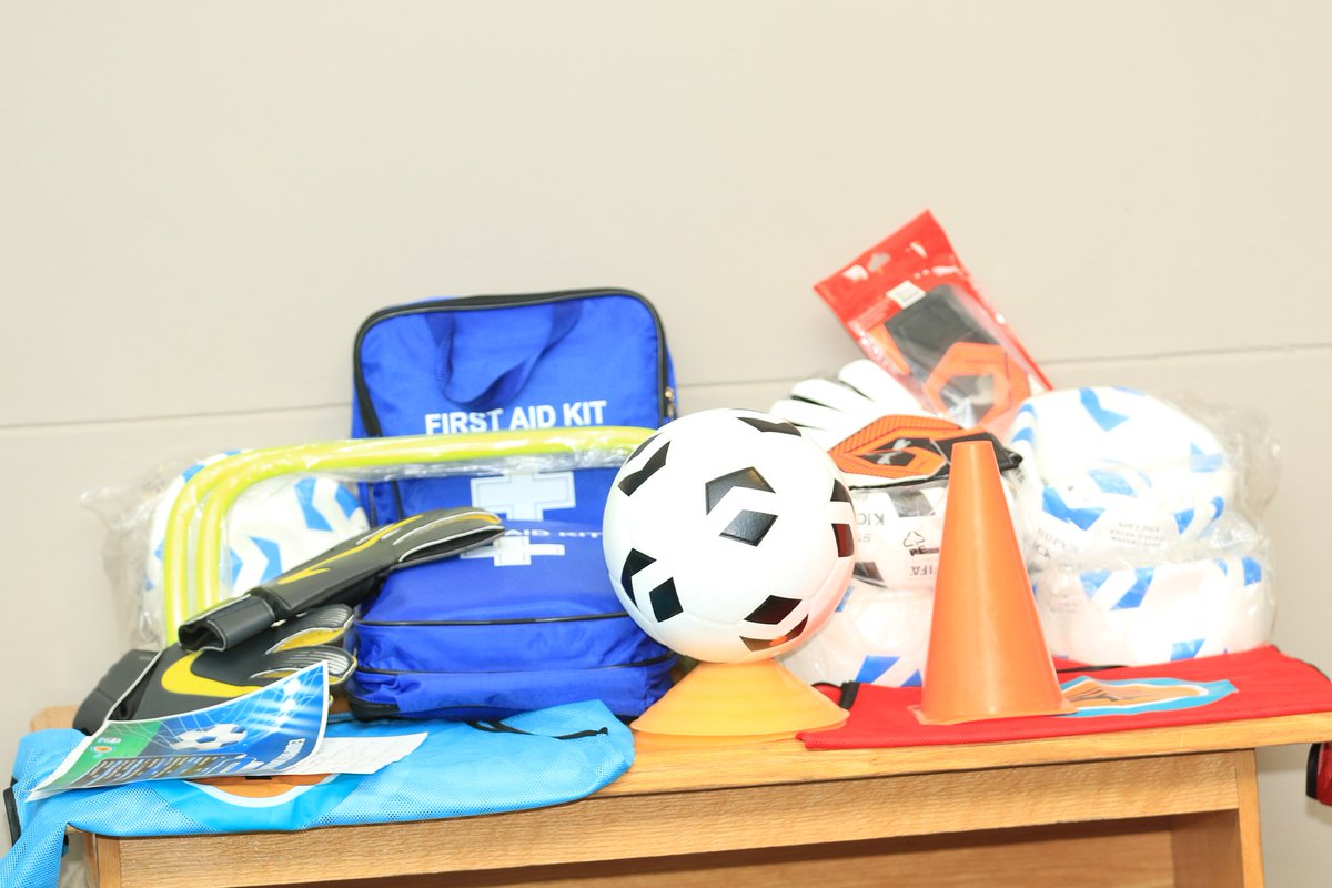 KillerpassBOTS's tweet photo. FNB BOTSWANA DONATES TO GABORONE REGION WOMEN TEAMS #KillerPass

The donated training equipment worth P80,000 includes Cones, Balls, Goalkeeper Gloves, Bibs and first aid kits. The equipment will be given to all the 16 teams in Division 1 and 2. https://t.co/Y4EgYxSz9L