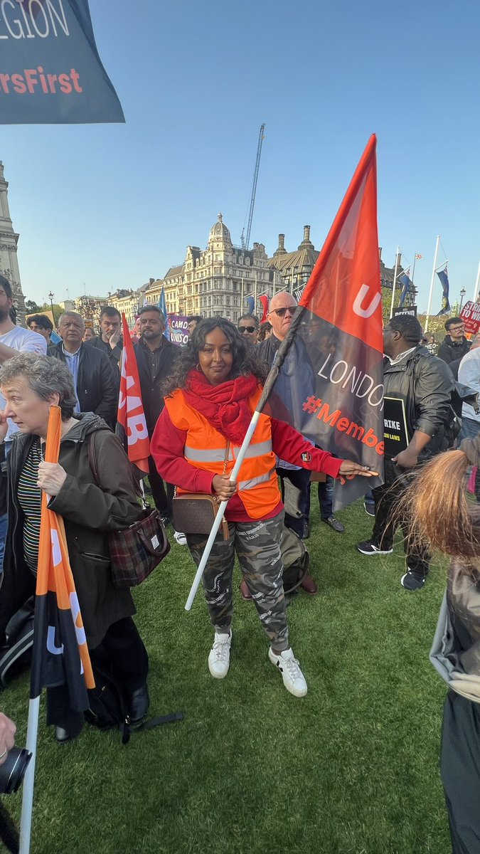 @GMBLondonRegion out in force outside Parliament to defend the #RightToStrike Great speech from @GMBGarySmith @UKLabour need to keep to their word & repeal this legislation! once in power @GMBPoliticsLDN @WKennyGMB @JackTMPhipps @bplantgmb @WestVaughan @unmeshdesai