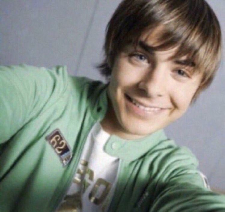 gcsememes2023's tweet image. who else has no exams today 😍 #gcse2023