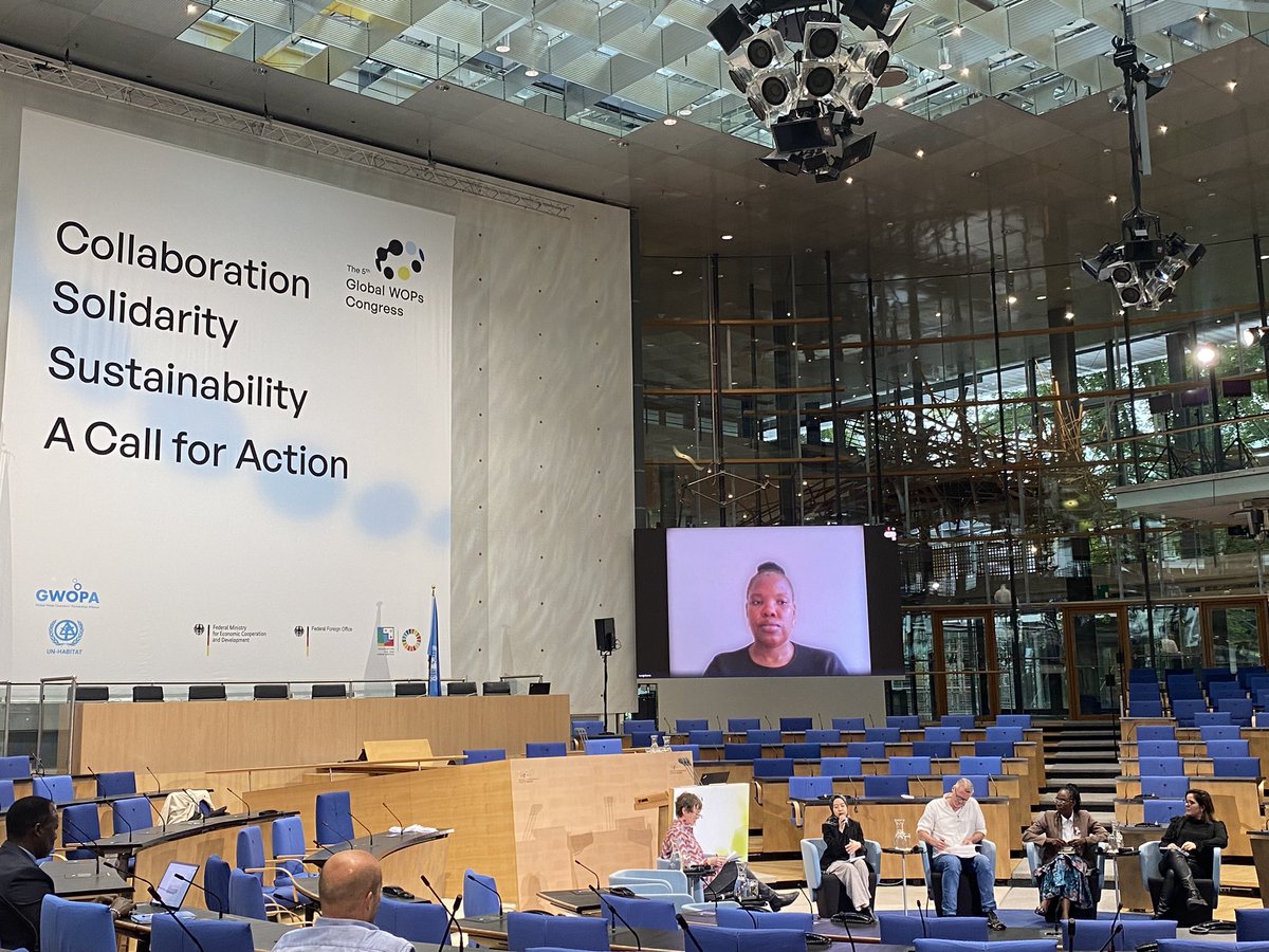 gwopa's tweet image. “We should have better communications with the people. So we will understand their needs &amp;amp; we also can improve our #waterservice.”

Jurike Winarendri @VEI_NL sharing her story of a project #Water for Life providing #cleanwater for low-income families in #Semarang 🇮🇩 #WOPsCongress