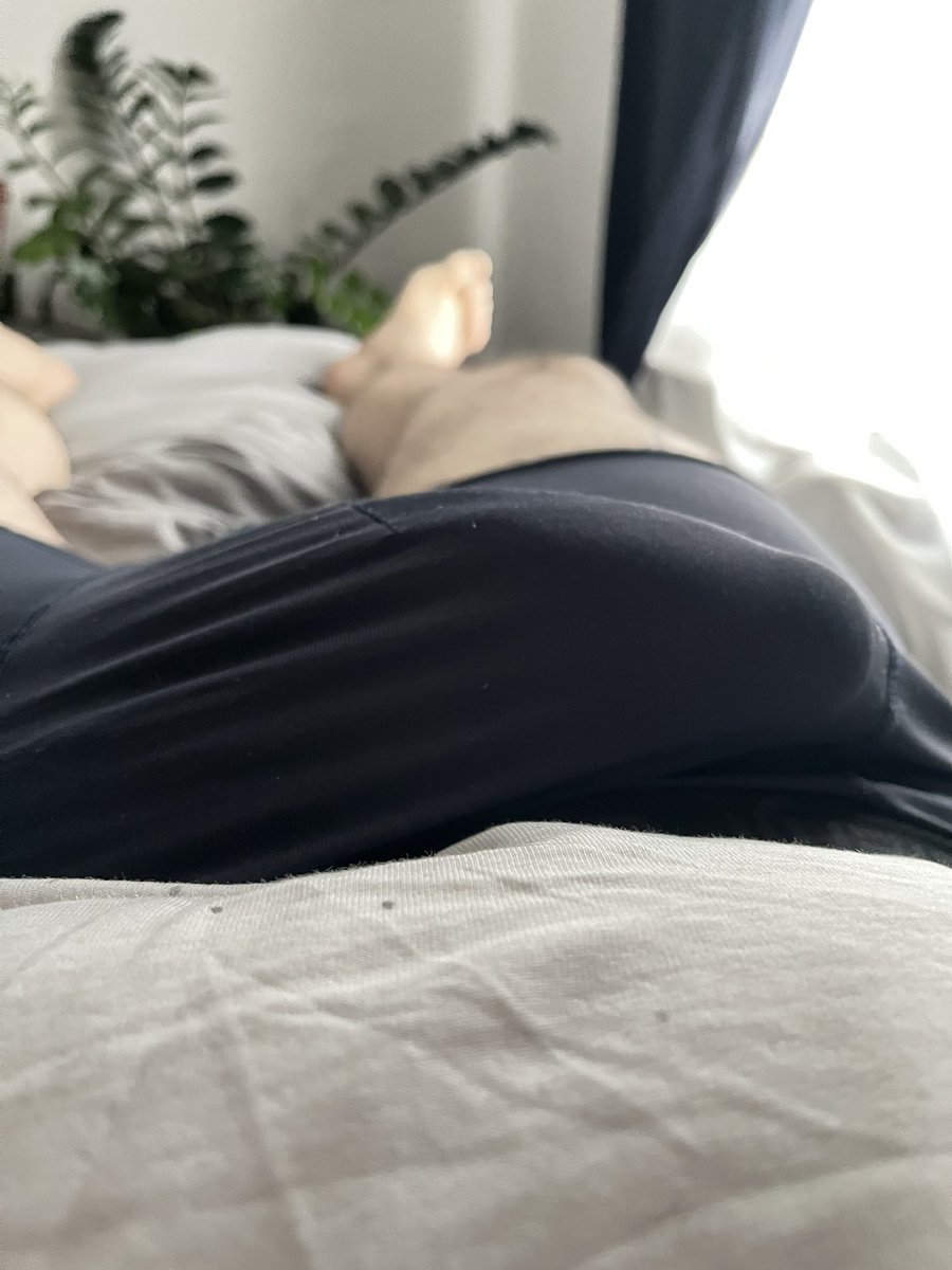ShyHotBear's tweet photo. Good morning 
#gay #gaybear #gaycock #hardcock #bulge #gayhairy #gayporn https://t.co/KbM0AHR651