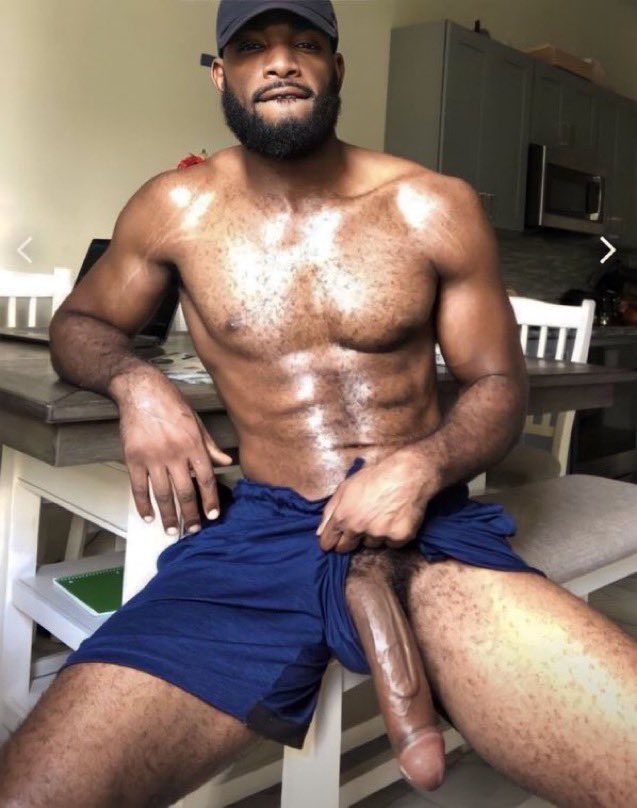 BerryStarzTV's tweet photo. Smash or pass? https://t.co/VqhXvsmREr