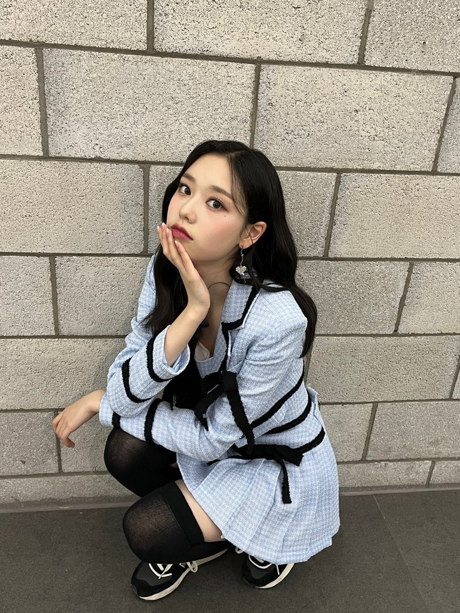 cherrykimdoah's tweet photo. 너무 떨리는 첫 데뷔무대가 곧 공개되어요 🥺 예쁘게 봐주시고 앞으로도 잘 부탁드려요 체리팜여러분🍒👩‍🌾🧑‍🌾

#KIMDOAH #김도아 #キムドア #도아 #DOAH #꿈의태 #dreamwalking #theshow https://t.co/T6brEqk4bx