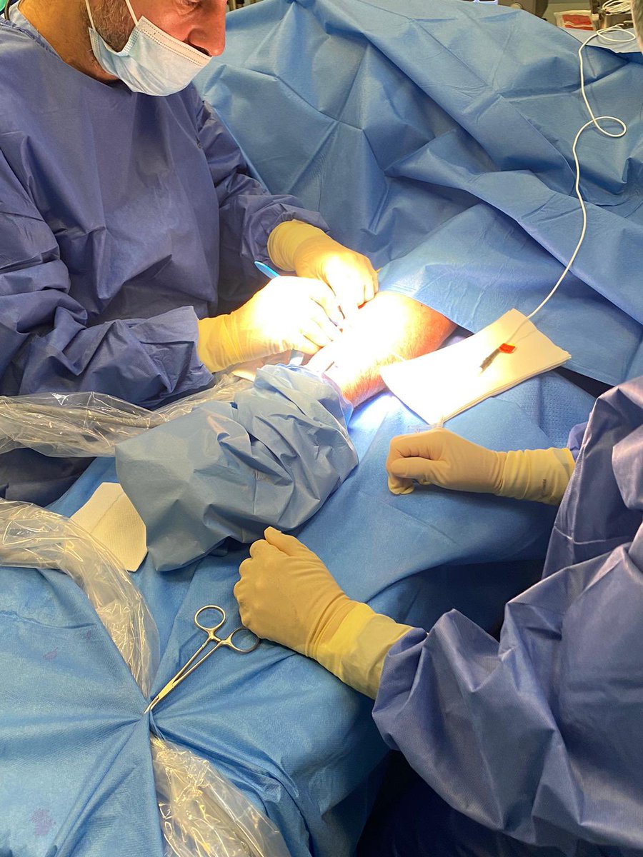 La neuroestimulación periférica inalámbrica técnica para el tratamiento del dolor crónico en diversas partes del cuerpo. Una solución menos invasiva para mejorar la calidad de vida de nuestros pacientes! Muchas gracias equipo HSJD Tenerife. #dolorcrónico #stimwave #cobex #HSJD