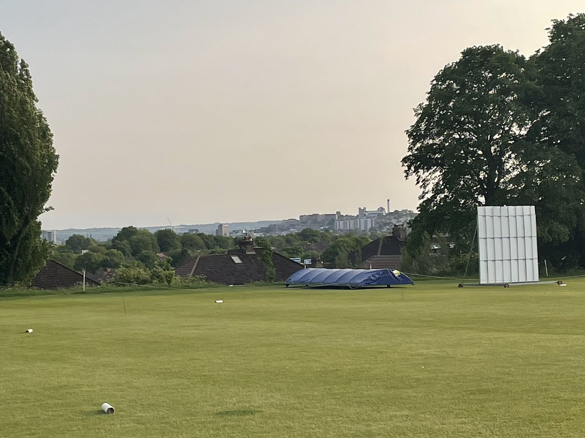 DFCALtd's tweet photo. Advanced Cricket on a lovely summers evening @ Collegiate School #FFDrives #FFDEF #PullShots with @BOLABallMachine #development #buildingfoundations https://t.co/80e2ohmYDW