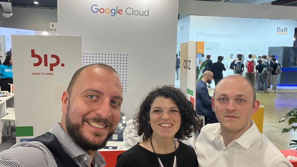 FrancescaOberti's tweet image. Eccoci alla fiera @spsitalia con @GoogleCloud_IT 🚀

#BIPxTech per il mondo #manufacturing parlando di Visual Recognition, AI Model Performance, Carbon Footprint, Cognitive Suite...

👉VI ASPETTIAMO al booth B012 pad 7👈
@Bip_Group