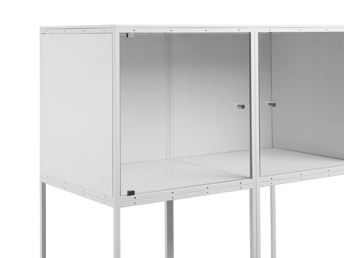 How do you want your #gridsystemdk? With #theoriginalcube as your building block you can build and rebuild exactly what you want - for #storage #roomdividing #spacedivision #spacepartition #storagesystem #displaysystem etc.#modularinteriors #interiordesign #archiproducts