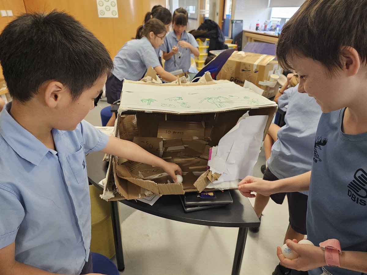 #TechTuesday - Our Year 4s are starting to bring their cardboard arcade creations to an end and have been busy testing their games one final time before showcasing them to the rest of the class! #learningtechnologies #dbistech #dbisprimary #dbis #dbishk