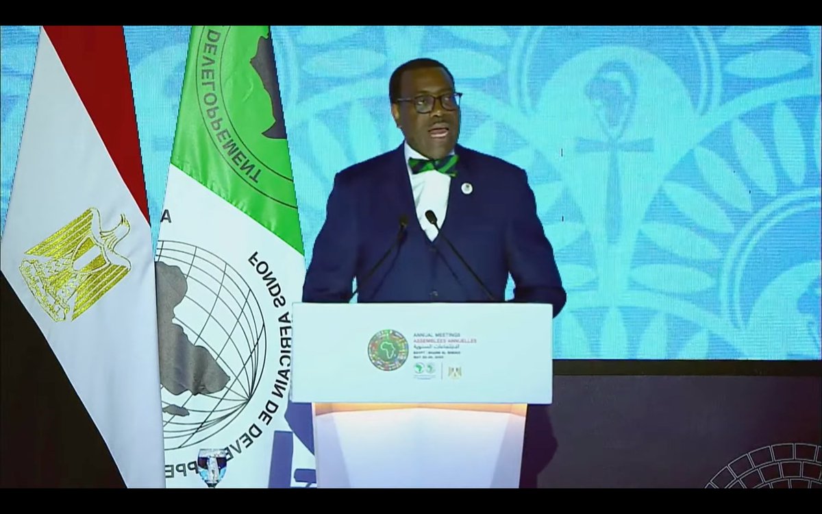 @akin_adesina @AlsisiOfficial @RaniaAlMashat @MOICEgypt @MfaEgypt @VictorOladokun The future before us is full of challenges with #climatechange, but massive opportunities for #greengrowth of our economies. 'Let's unleash the power of Africa for a greener Africa,' – @akin_adesina, President, @afdb_group #AfDBAM2023
