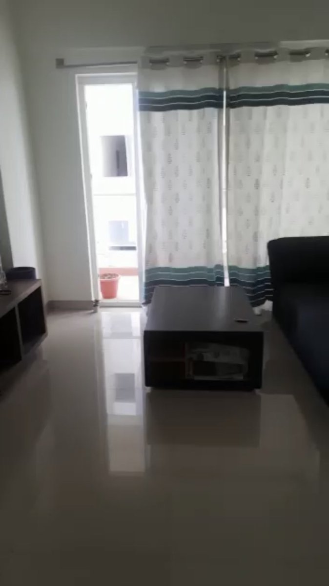@BangaloreRoomi looking for a vegetarian/ non smoker female flatmate for a 2bhk in gated society in Bellandur.
Please contact: 9811430210 for further details.