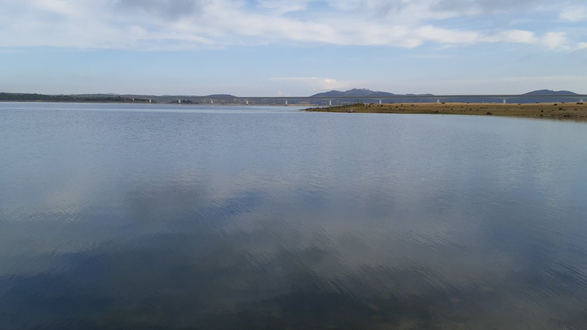 Gracias a la cofinanciación del FEDER y el POCTEP, se espera conseguir una mayor resiliencia territorial para los riesgos naturales transfronterizos y consolidar nuevas estrategias de diálogo e interrelación entre los actores que operan en la frontera.

poctepalbufeira.org/interreg-pocte…